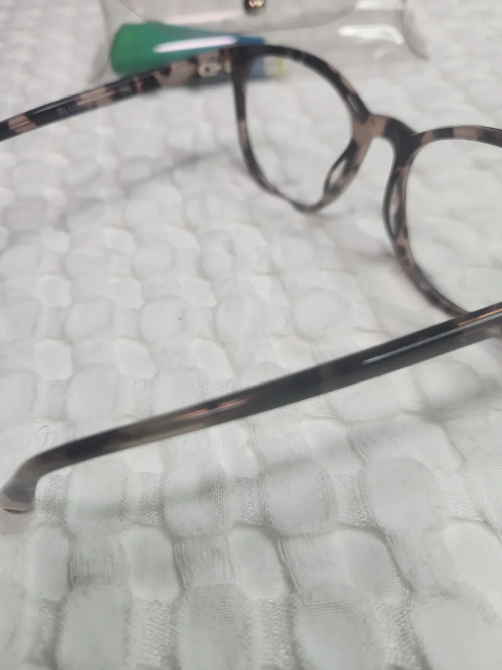 Quay Tortoiseshell Reading Glasses - Grey